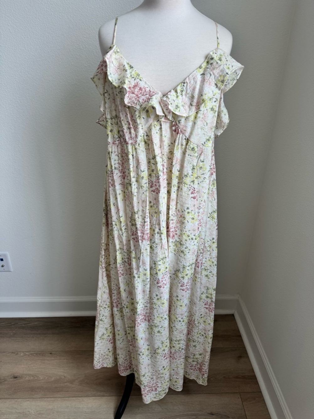 H&M Cream Floral Midi Dress - Picture 8 of 11